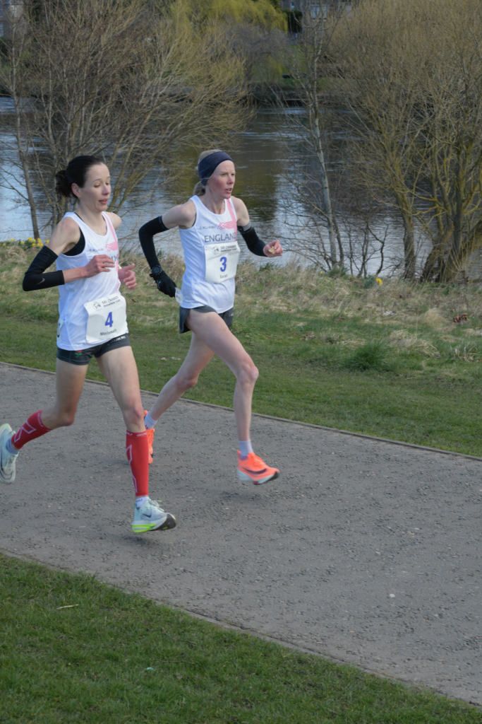 Sarah Webster(r) and Melissah Gibson Perth 100k 2024 Pic Rob sara.p