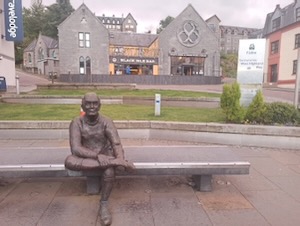 WHW finish statue,Fort-William, High-Street.